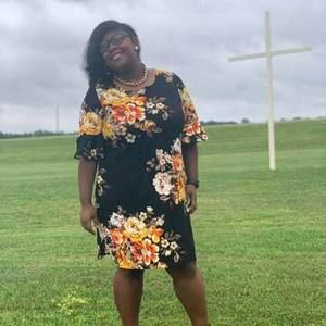 Meet your Posher, Tia